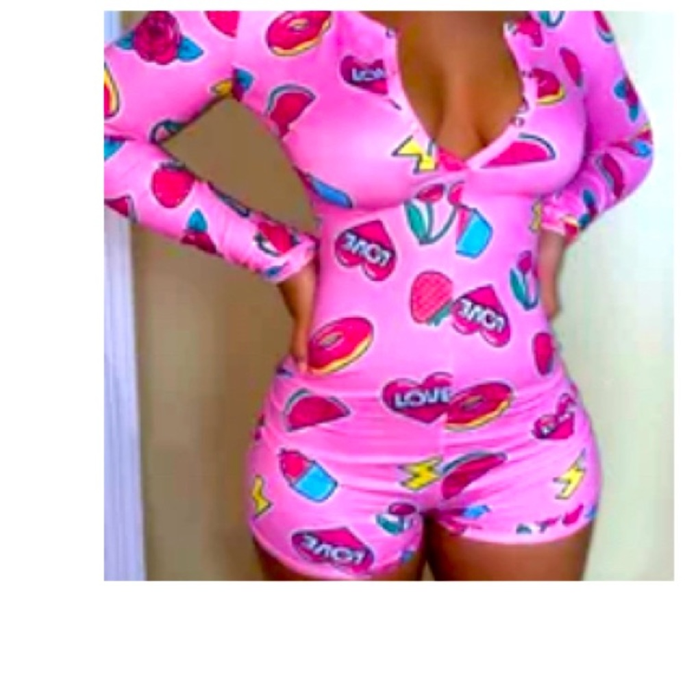 Love Pink Long Sleeve With Shorts